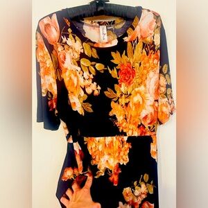 Perfectly Priscilla short Sleeve Floral Maxi Dress w/ pockets and detailed waist